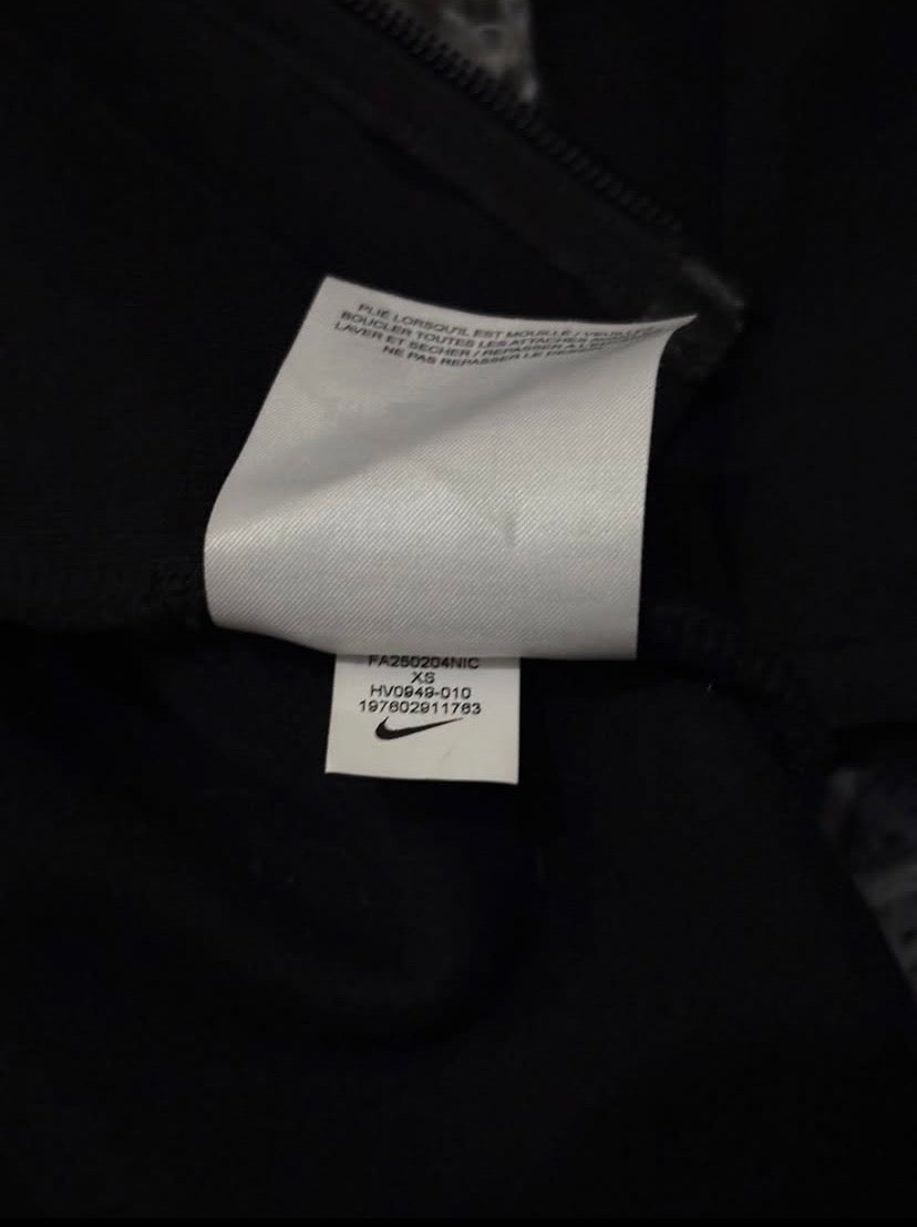Black Nike tech hoodie